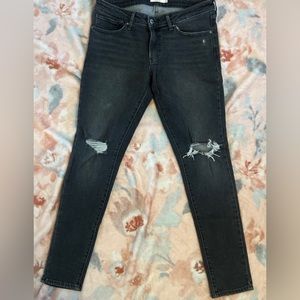 Great condition Levi’s Jeans. Size 30. 90% cotton great fabric.